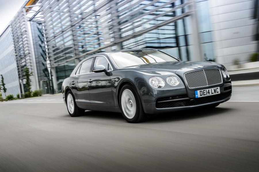  Bentley Flying Spur V8 2014 года  (UK) (фото 5 из 13)